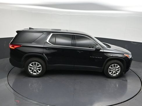 Used 2021 Chevrolet Traverse LS FWD image 21
