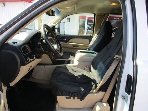 Used 2008 Chevrolet Silverado 2500 LTZ w/ Safety Package image 17