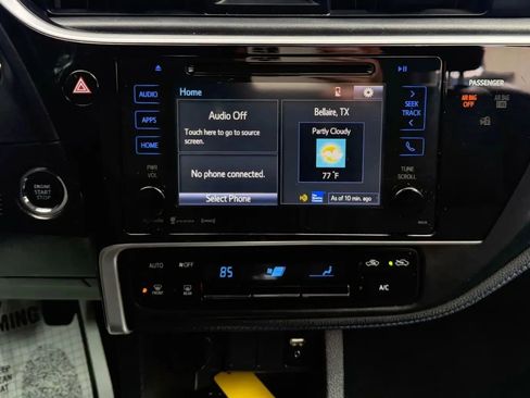 Used 2017 Toyota Corolla SE w/ Carpet Mat Package (TMS) image 12