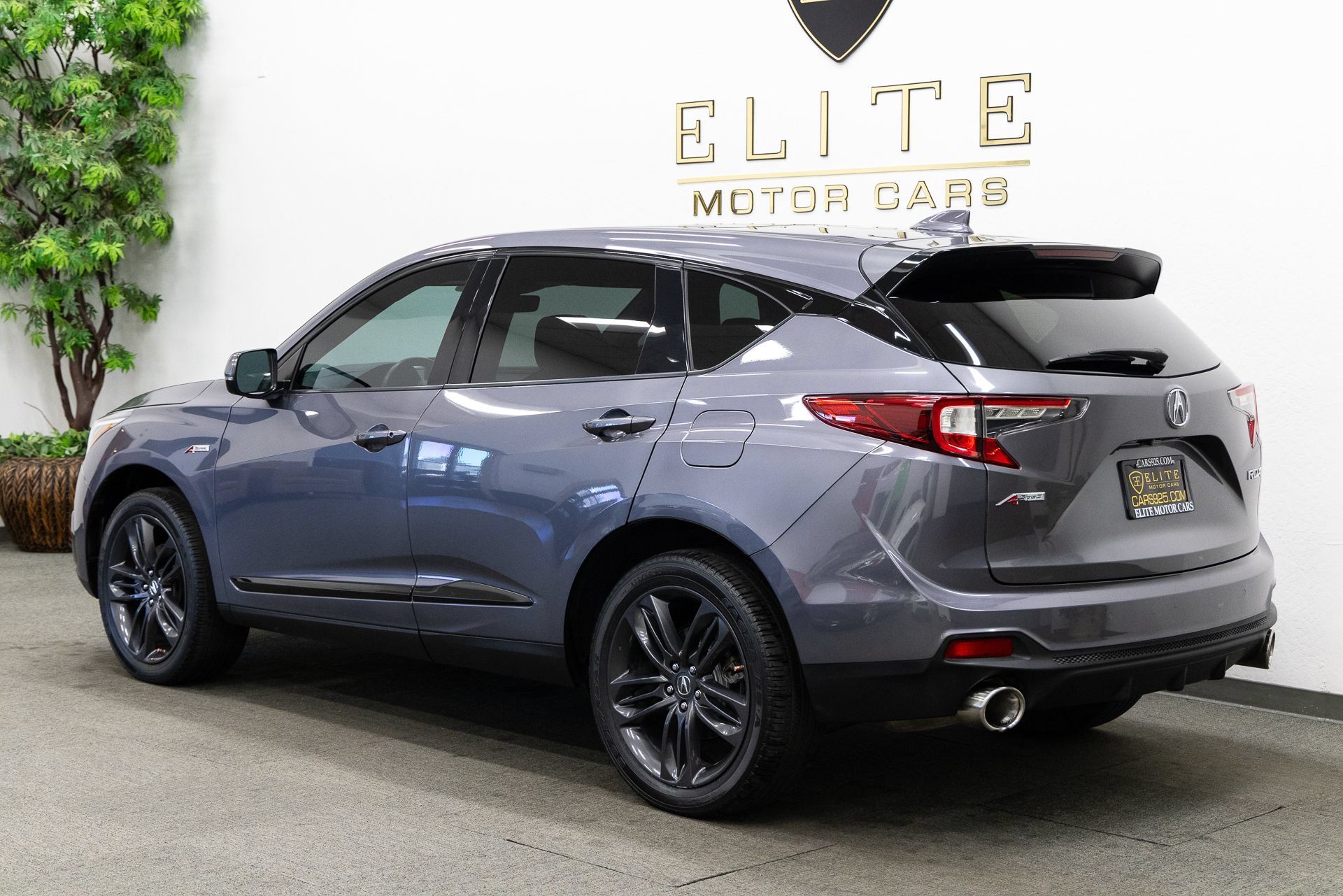 Used 2021 Acura RDX w/ Advance Package FWD image 3