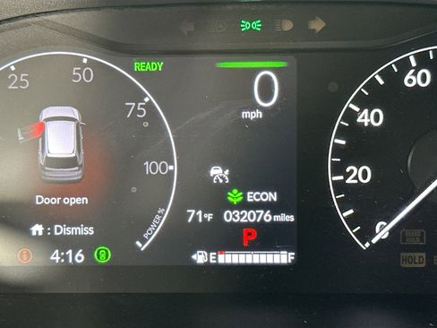 Used 2024 Honda CR-V Sport Touring image 12