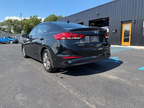 Used 2018 Hyundai Elantra SEL FWD image 2