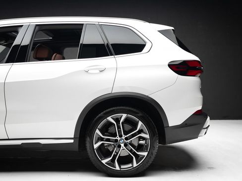 Used 2024 BMW X5 sDrive40i w/ Premium Package RWD image 20