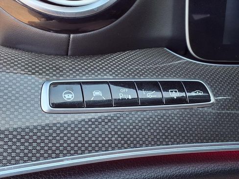 Used 2018 Mercedes-Benz E 63 AMG S image 37