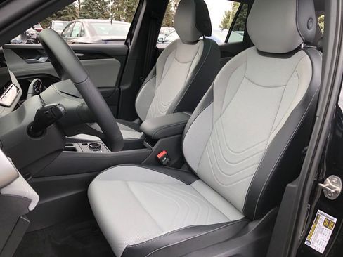 New 2026 Volkswagen Tiguan SE R-Line AWD/4WD image 33