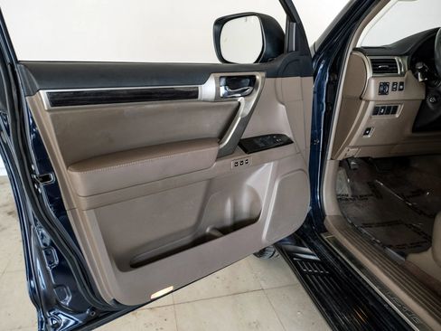 Used 2018 Lexus GX 460 w/ Navigation Package AWD/4WD image 27