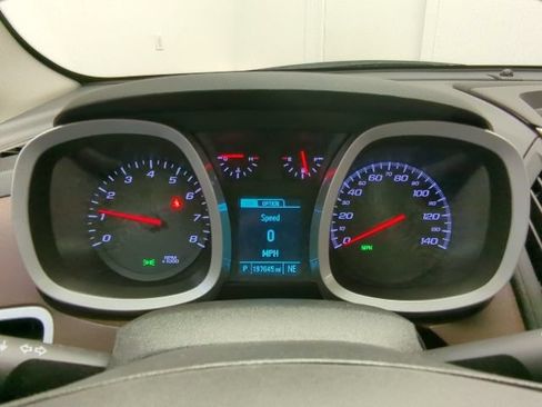 Used 2015 Chevrolet Equinox LTZ AWD/4WD image 19