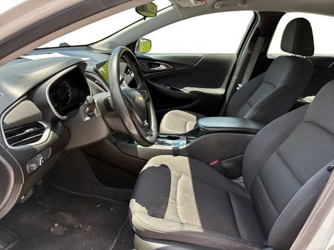 Used 2023 Chevrolet Malibu RS FWD image 11