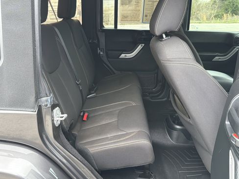 Used 2017 Jeep Wrangler Unlimited Sahara w/ Max Tow Package image 35