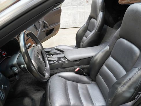 Used 2008 Chevrolet Corvette Coupe w/ Preferred Equipment Group RWD image 33