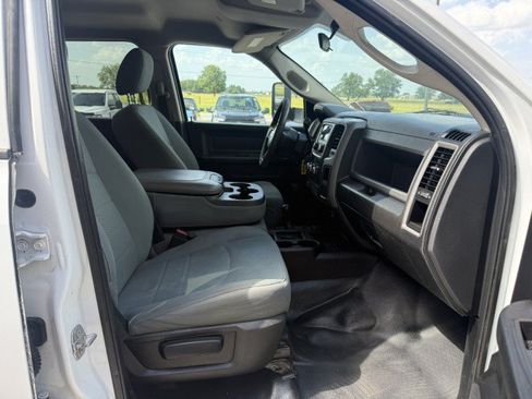 Used 2017 RAM 4500 Tradesman w/ Chrome Appearance Group AWD/4WD image 9