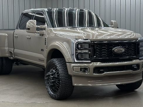 Used 2026 Ford F450 Platinum w/ Platinum Plus Package AWD/4WD image 7