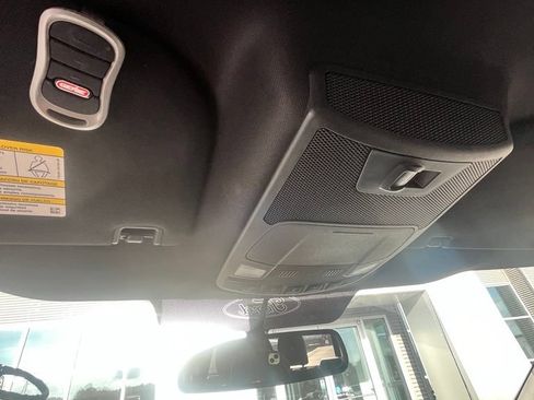 Used 2018 Ford F150 XLT w/ Equipment Group 302A Luxury AWD/4WD image 5