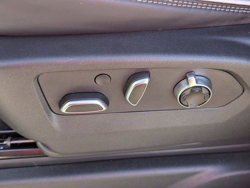 Used 2025 GMC Yukon AT4 Ultimate image 24