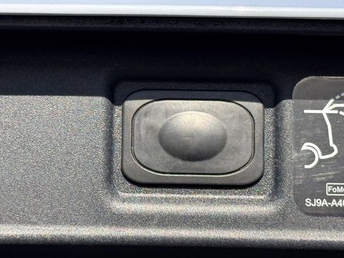 Certified 2025 Ford Mustang Mach-E Premium image 14