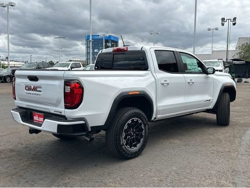 New 2026 GMC Canyon AT4 AWD/4WD image 11