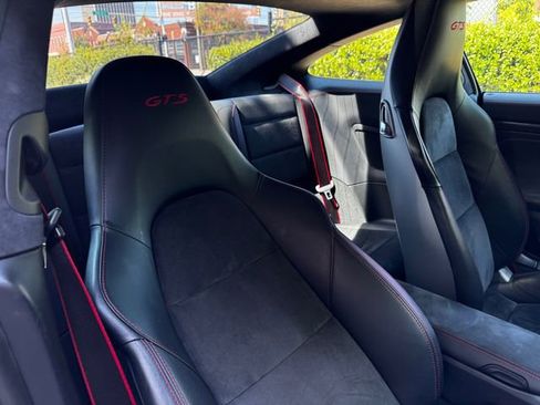 Used 2016 Porsche 911 image 45