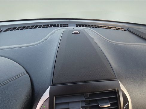 Used 2019 Lincoln MKC Select w/ Select Plus Package image 9