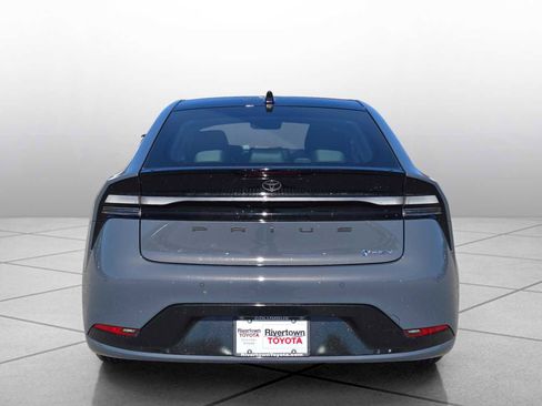 New 2026 Toyota Prius Plug-In Hybrid image 4