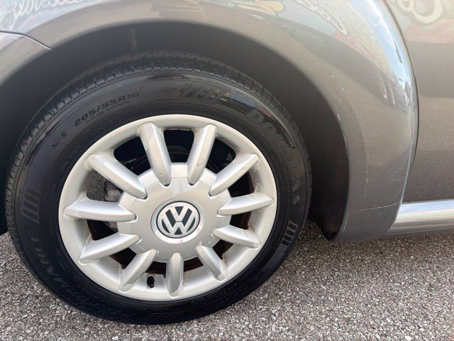 Used 2005 Volkswagen Beetle GLS FWD image 26