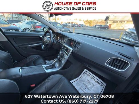 Used 2017 Volvo S60 T5 Dynamic w/ Vision Package image 35