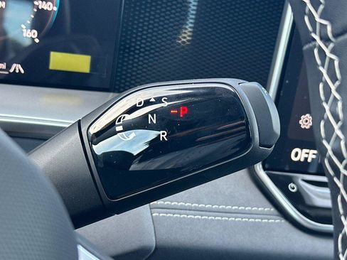 New 2026 Volkswagen Tiguan SE image 20