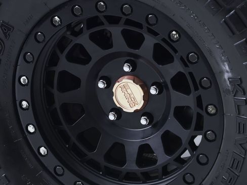 Used 2021 Jeep Gladiator Sport image 15