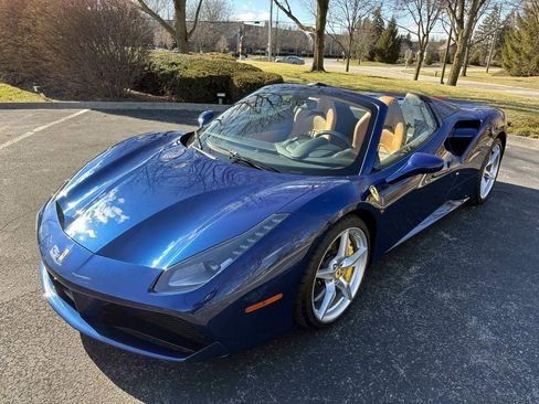 Used 2017 Ferrari 488 Spider image 3