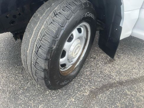 Used 2017 Ford F150 XL w/ Equipment Group 101A Mid RWD image 49