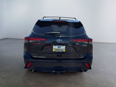 Used 2023 Toyota Highlander Bronze Edition AWD/4WD image 6