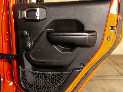 Used 2019 Jeep Wrangler Unlimited Sport image 22