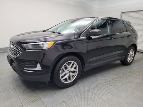 Used 2023 Ford Edge SEL image 2
