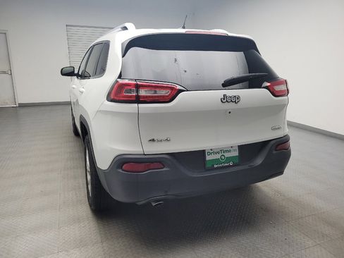 Used 2015 Jeep Cherokee Latitude AWD/4WD image 6