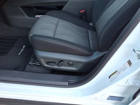 New 2026 Nissan Rogue SV FWD image 6