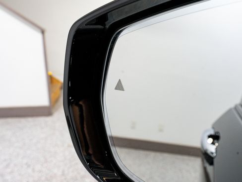 Used 2023 Jeep Grand Cherokee Overland w/ Advanced Protech Group III image 13