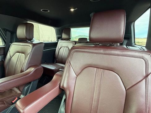 Used 2023 Ford Expedition Limited image 13