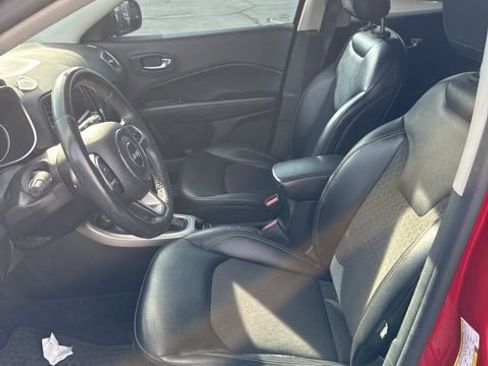 Used 2018 Jeep Compass Latitude w/ Cold Weather Group image 10