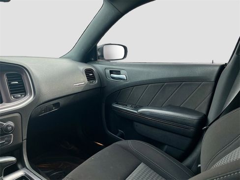 Used 2021 Dodge Charger SXT w/ Driver Convenience Group image 23