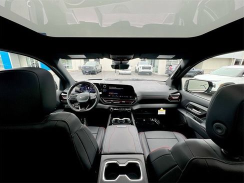 New 2024 Chevrolet Silverado EV RST image 17