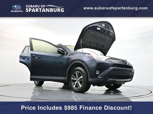 Used 2018 Toyota RAV4 XLE image 32