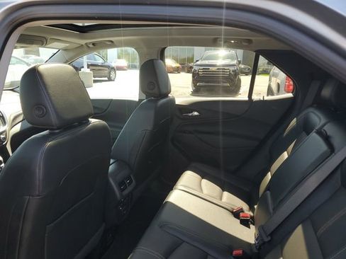Certified 2023 Chevrolet Equinox Premier FWD image 9
