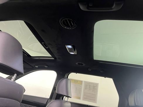 Used 2021 Hyundai Palisade Calligraphy w/ Winter Package image 27