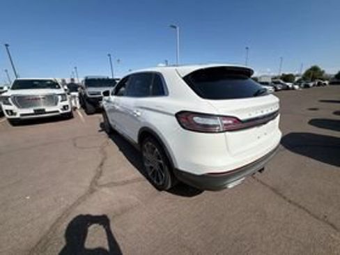 Used 2020 Lincoln Nautilus Reserve AWD/4WD image 2