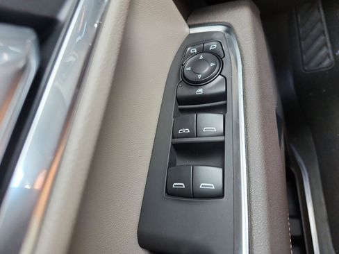 New 2026 GMC Sierra 1500 SLE image 16