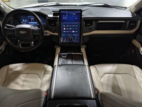 Used 2023 Ford Expedition Max Platinum AWD/4WD image 17
