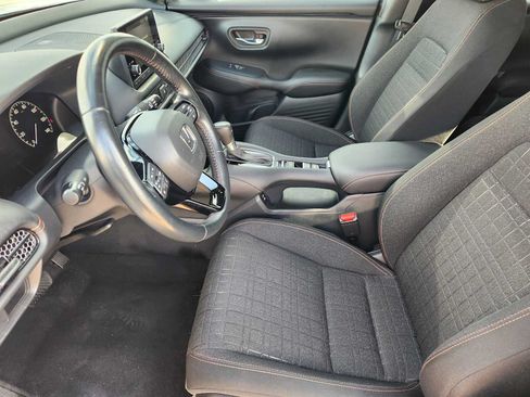 Used 2024 Honda HR-V Sport image 12
