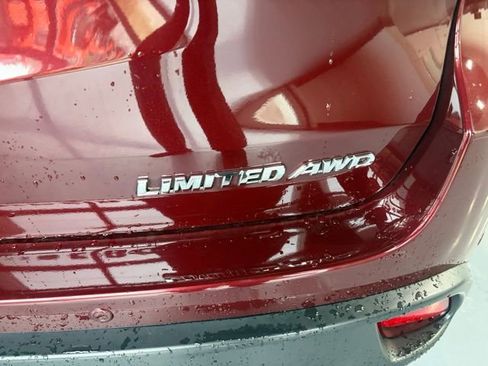 Used 2015 Toyota Highlander Limited AWD/4WD image 38