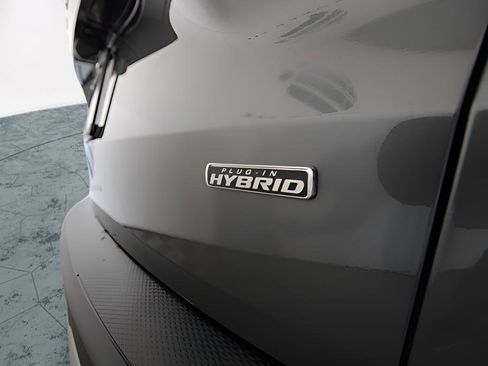 Used 2024 Ford Escape SE FWD image 36