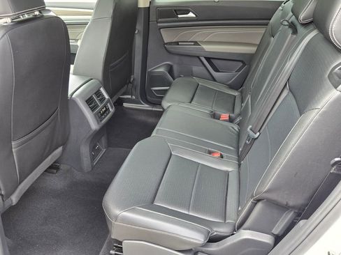 Used 2023 Volkswagen Atlas SEL image 11