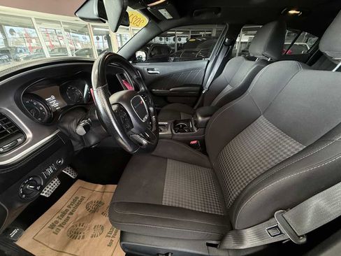 Used 2021 Dodge Charger R/T w/ Blacktop Package image 21